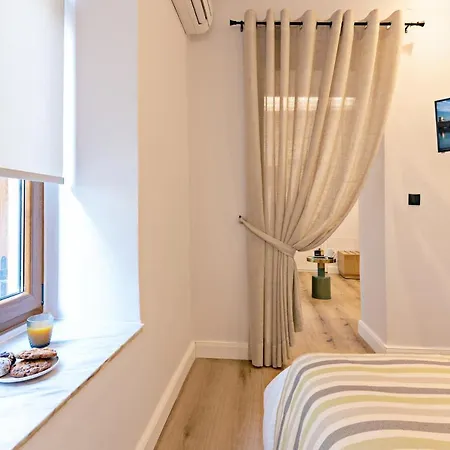 Daire Oniro Suites